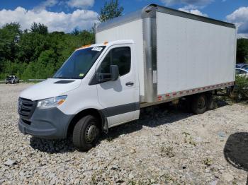  Salvage Mercedes-Benz Sprinter