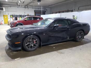  Salvage Dodge Challenger