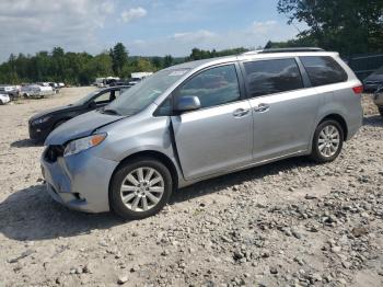  Salvage Toyota Sienna