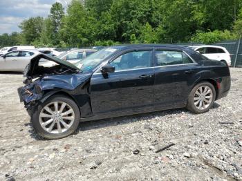  Salvage Chrysler 300