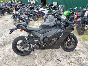  Salvage Kawasaki Zx1002 M