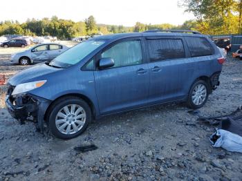  Salvage Toyota Sienna