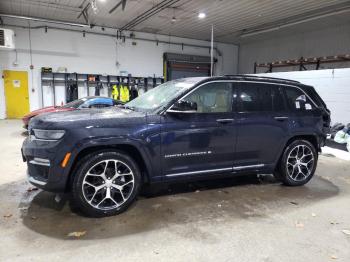  Salvage Jeep Grand Cherokee