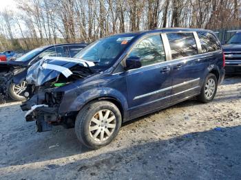  Salvage Chrysler Minivan