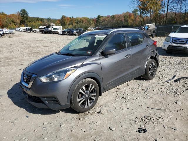  Salvage Nissan Kicks