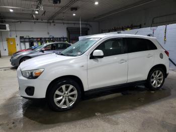  Salvage Mitsubishi Outlander