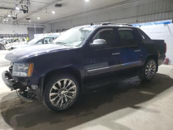  Salvage Chevrolet Avalanche