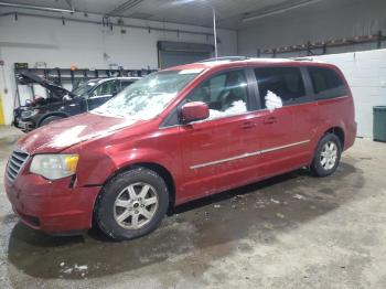  Salvage Chrysler Minivan