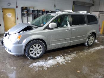  Salvage Chrysler Minivan