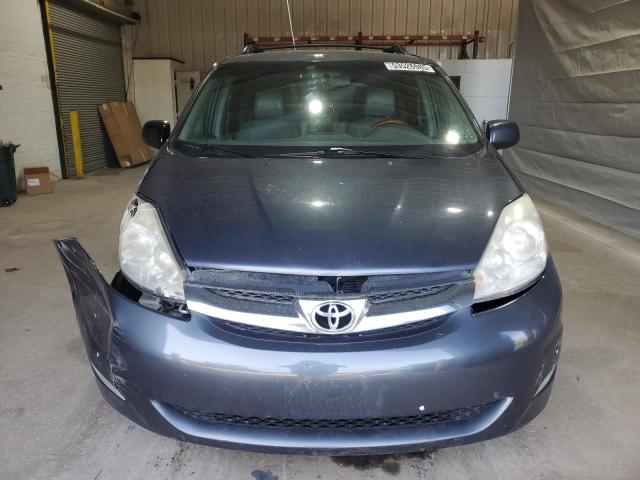 Toyota Sienna Xle Image 11