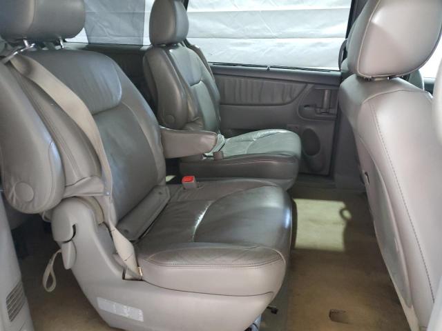 Toyota Sienna Xle Image 8