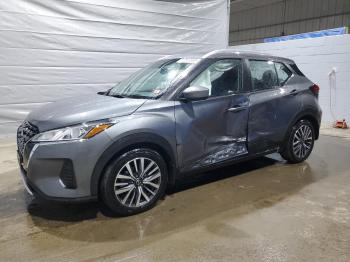  Salvage Nissan Kicks