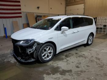  Salvage Chrysler Pacifica