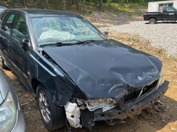  Salvage Volvo V40