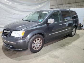  Salvage Chrysler Minivan