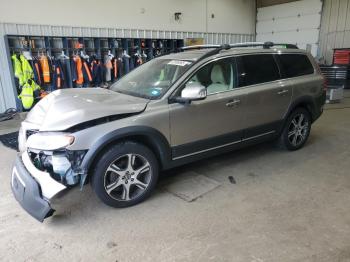  Salvage Volvo XC70
