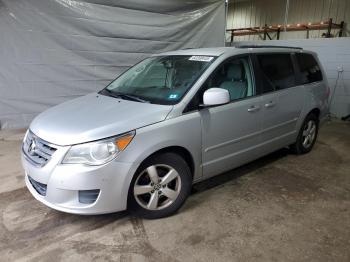  Salvage Volkswagen Routan