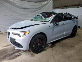  Salvage Alfa Romeo Stelvio
