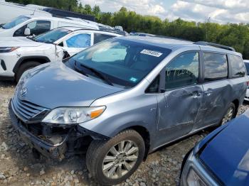  Salvage Toyota Sienna