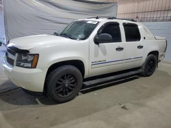  Salvage Chevrolet Avalanche