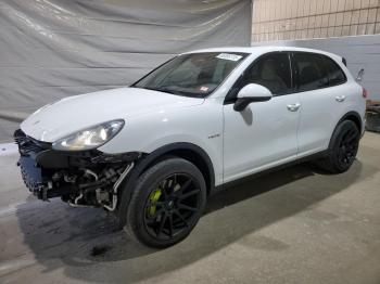  Salvage Porsche Cayenne