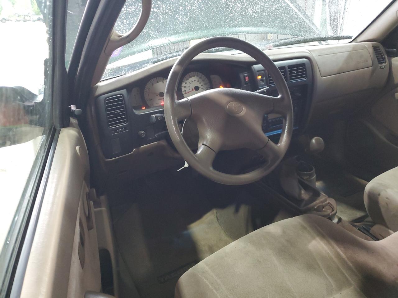 Toyota Tacoma Xtracab Image 3