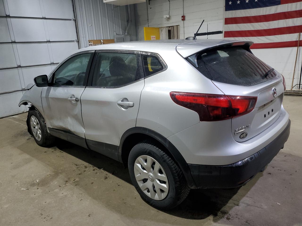 Nissan Rogue S Image 3