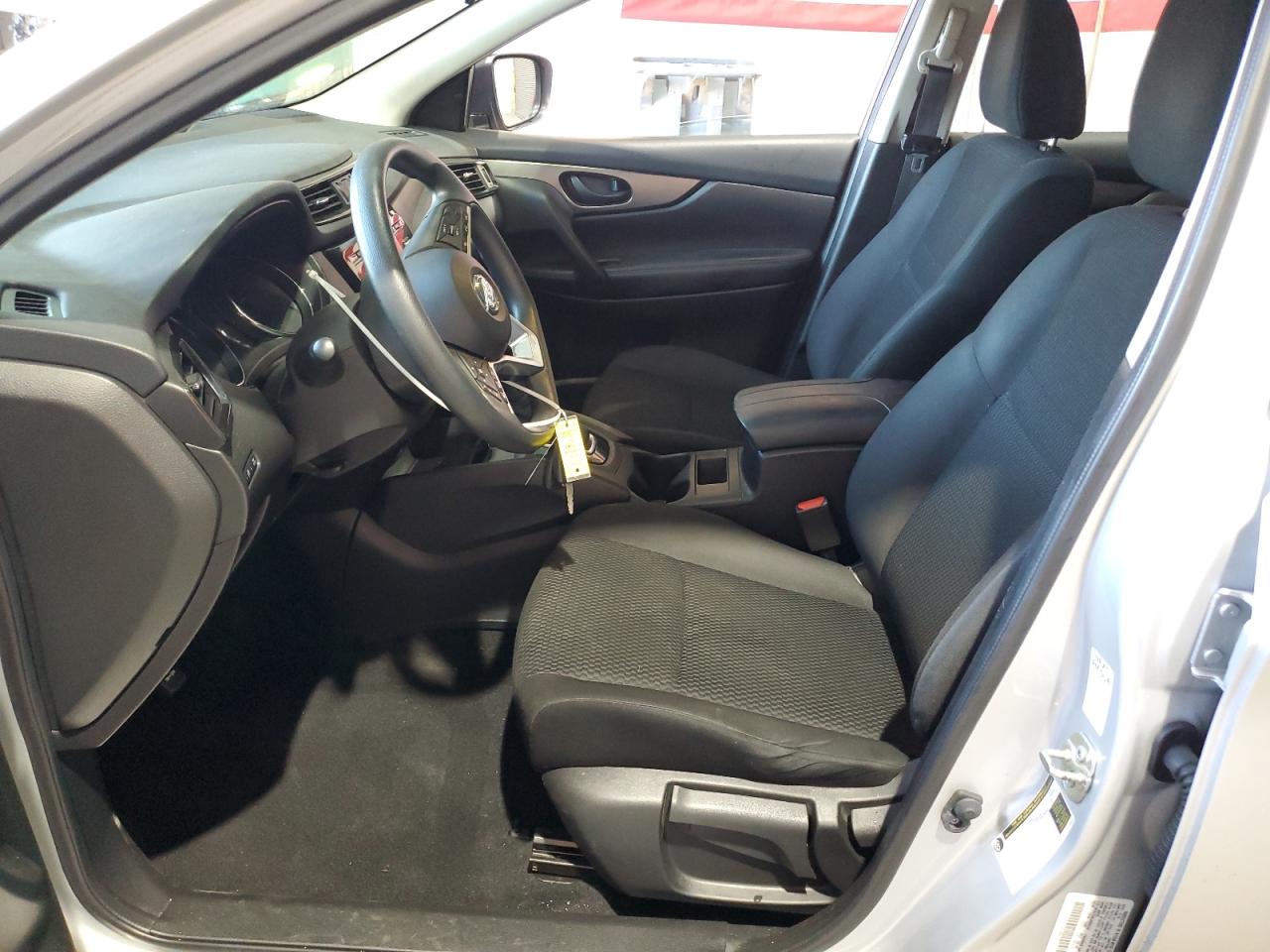 Nissan Rogue S Image 9