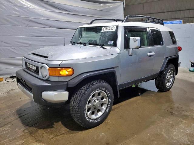  Salvage Toyota FJ Cruiser