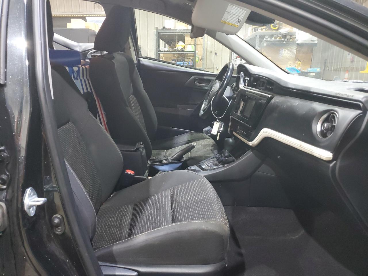 Toyota Corolla Image 5