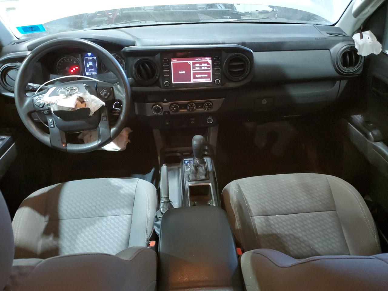 Toyota Tacoma Access Cab Image 4