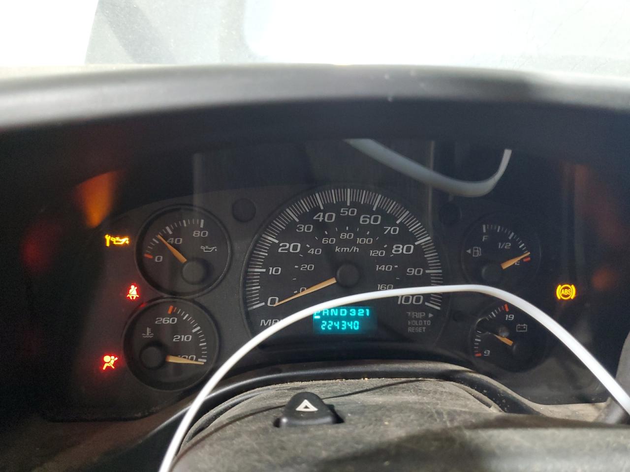 Chevrolet Express Image 5