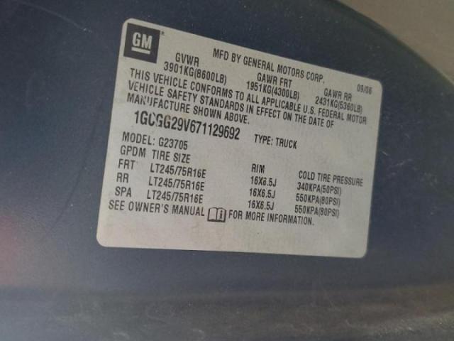 Chevrolet Express Image 8