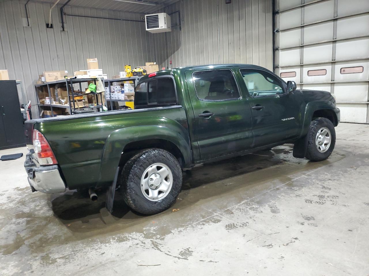 Toyota Tacoma Double Cab Image 2