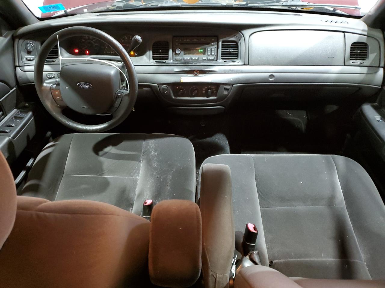 Ford Crown Vic Police Interceptor Image 10
