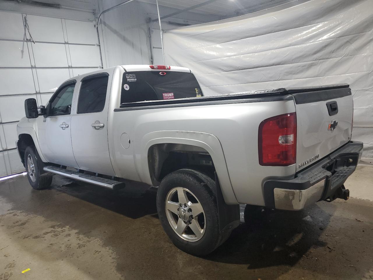 Chevrolet Silverado K2500 Heavy Duty Ltz Image 3