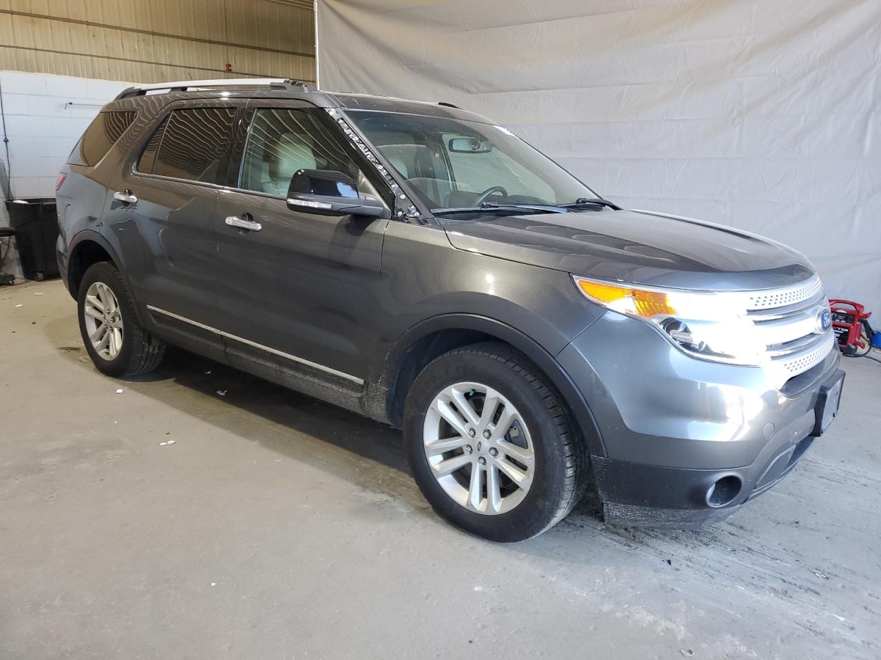Ford Explorer Xlt Image 3