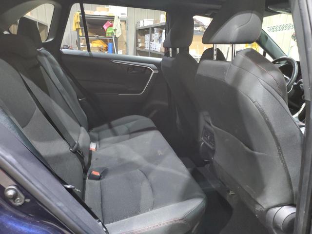 Toyota RAV4 Se Image 12