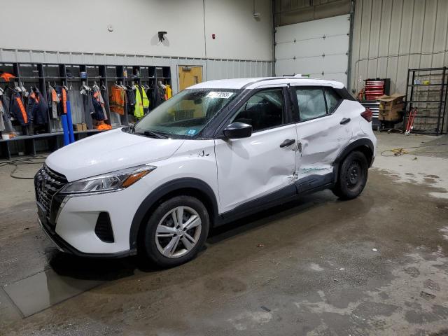  Salvage Nissan Kicks