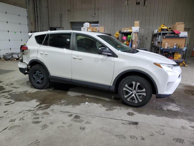 Toyota RAV4 Le Image 4
