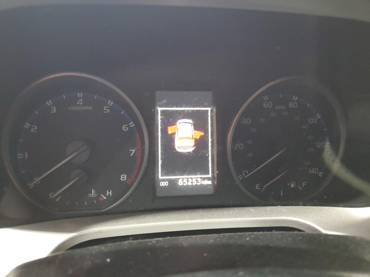 Toyota RAV4 Le Image 8