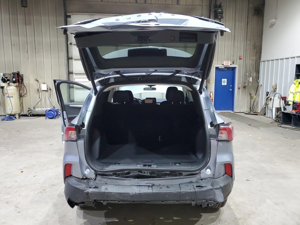 Ford Escape Se Image 4