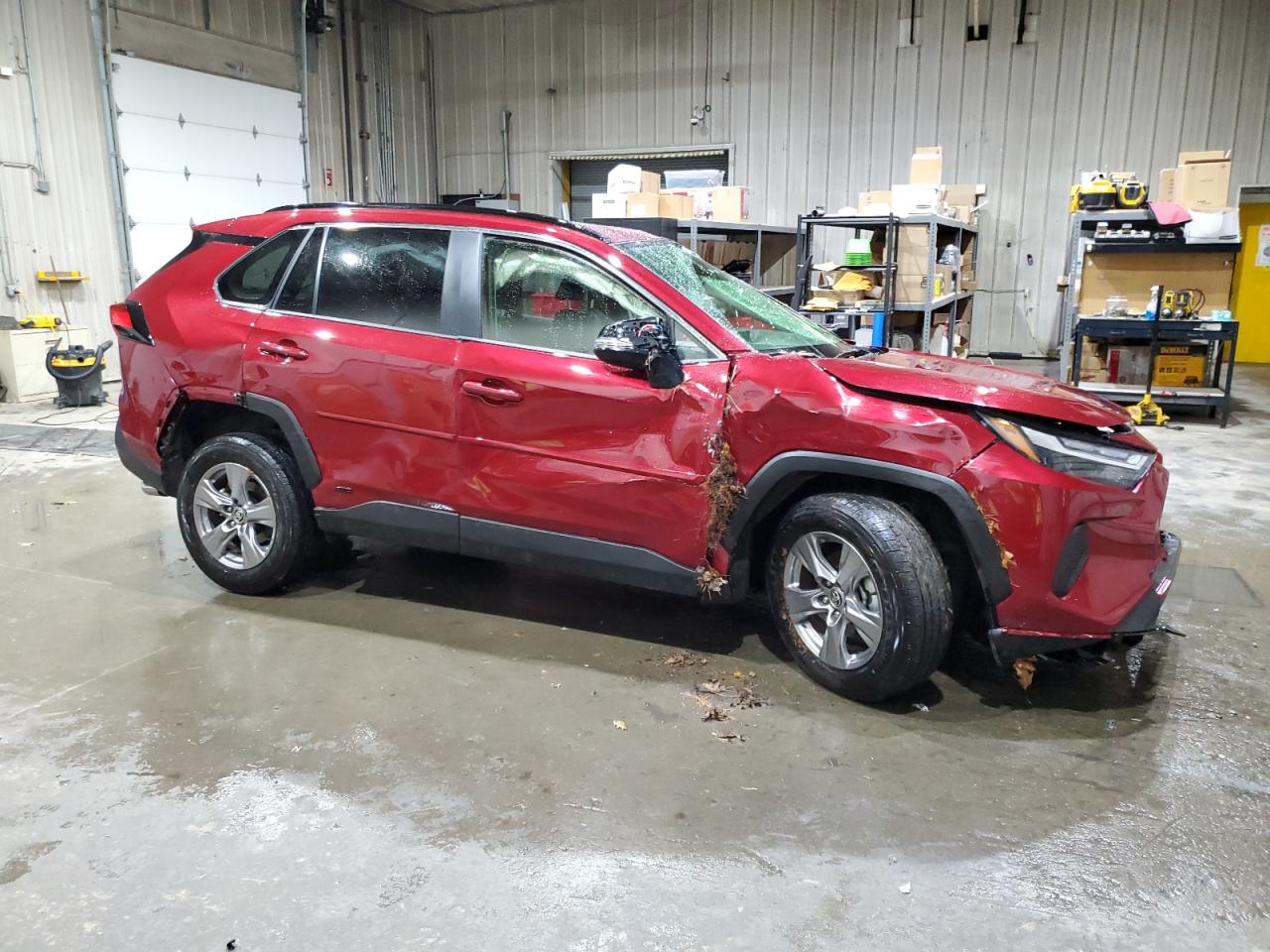 Toyota RAV4 Xle Image 4