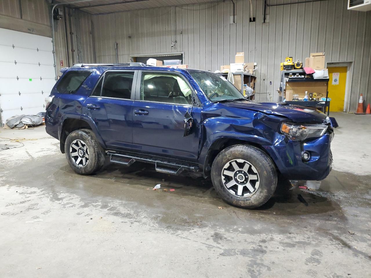 Toyota 4Runner Se Image 6