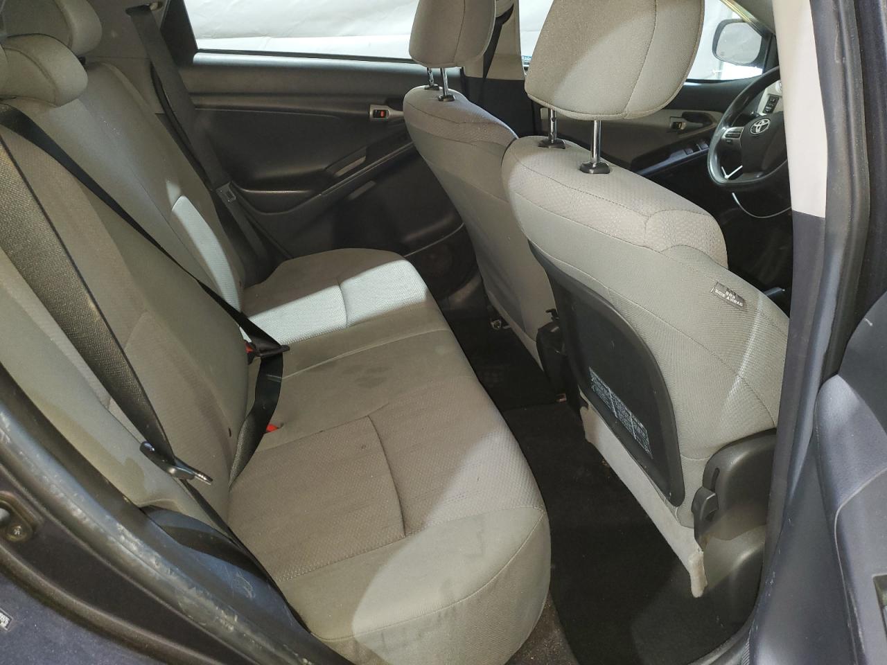 Toyota Corolla S Image 9