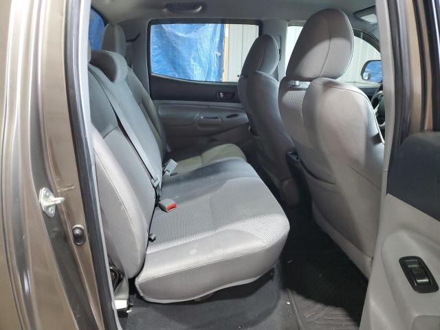 Toyota Tacoma Double Cab Image 12