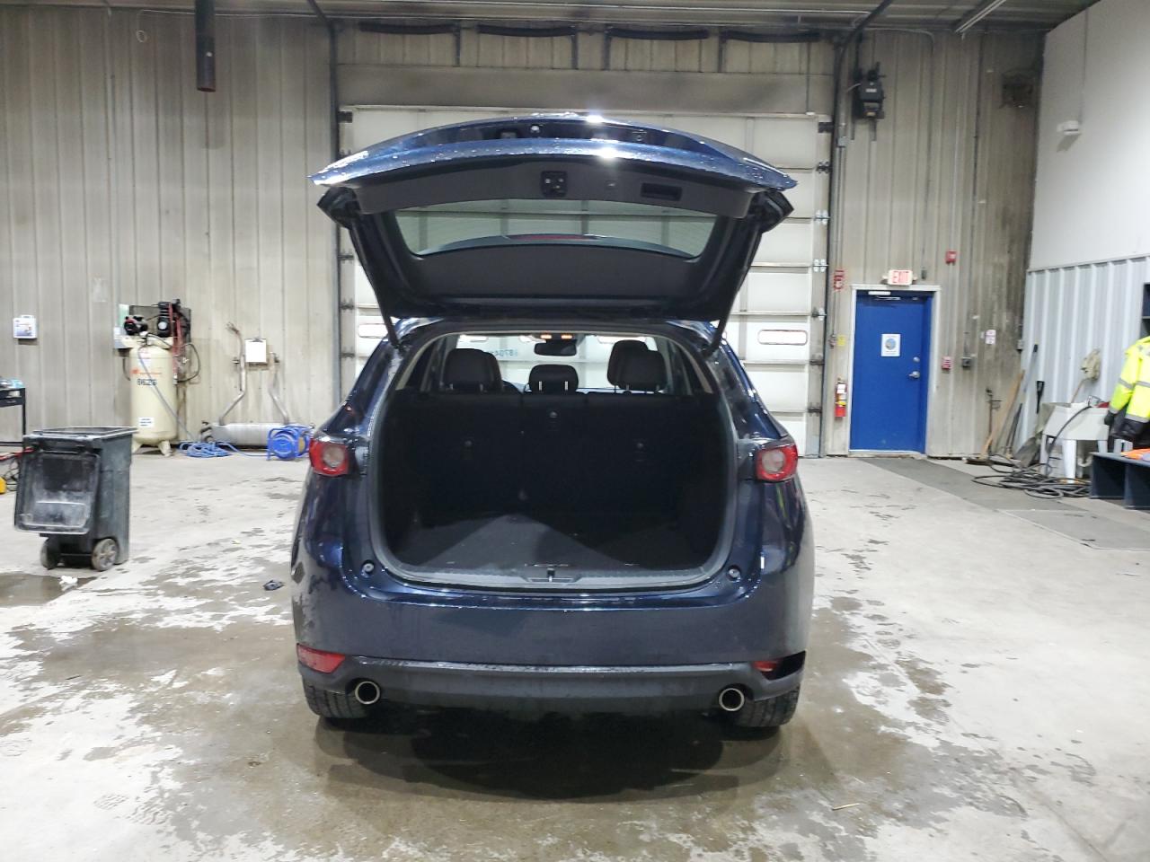 Mazda Cx Grand Touring Image 7