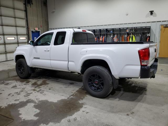 Toyota Tacoma Access Cab Image 2