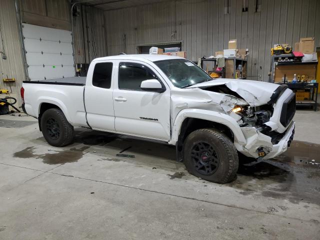 Toyota Tacoma Access Cab Image 3
