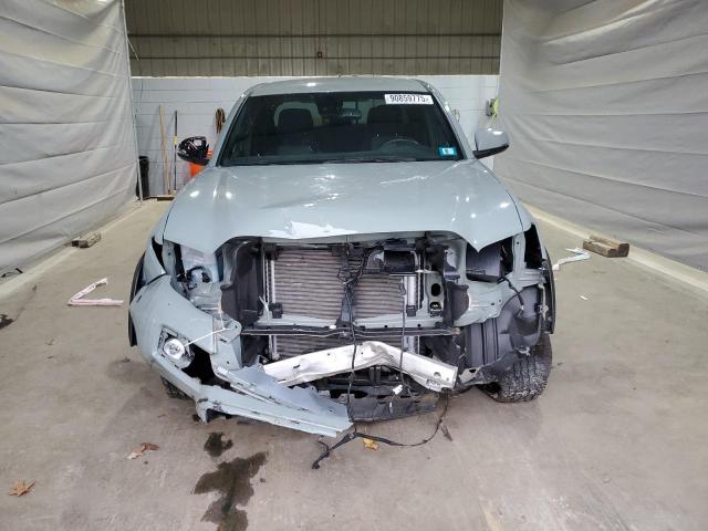 Toyota Tacoma Double Cab Image 10